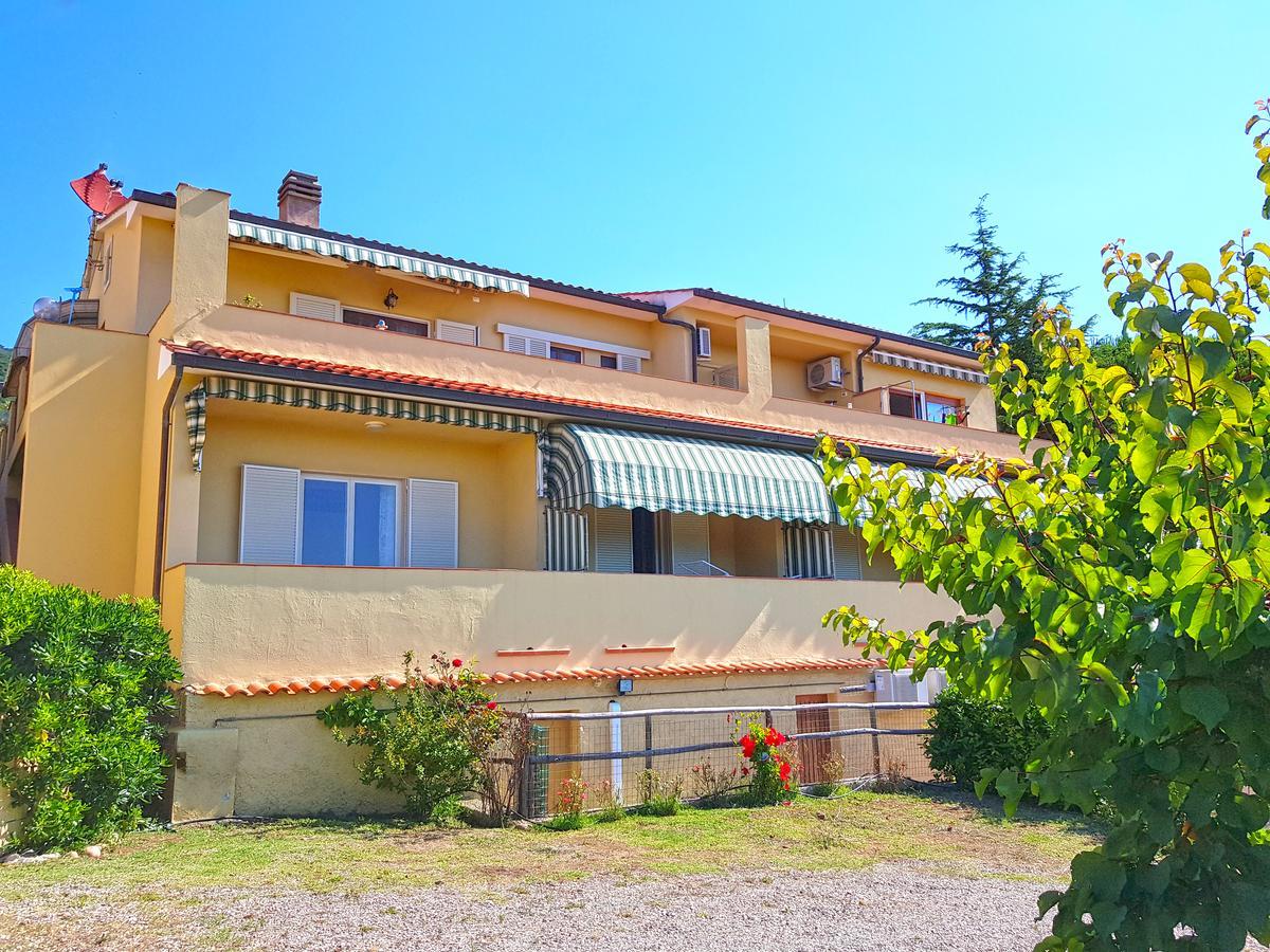 Mini Appartamenti Elba Lacona Exterior photo